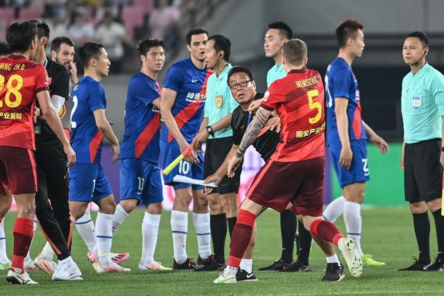 英超夺冠赔率：曼城5连败跌至第3 利物浦领跑